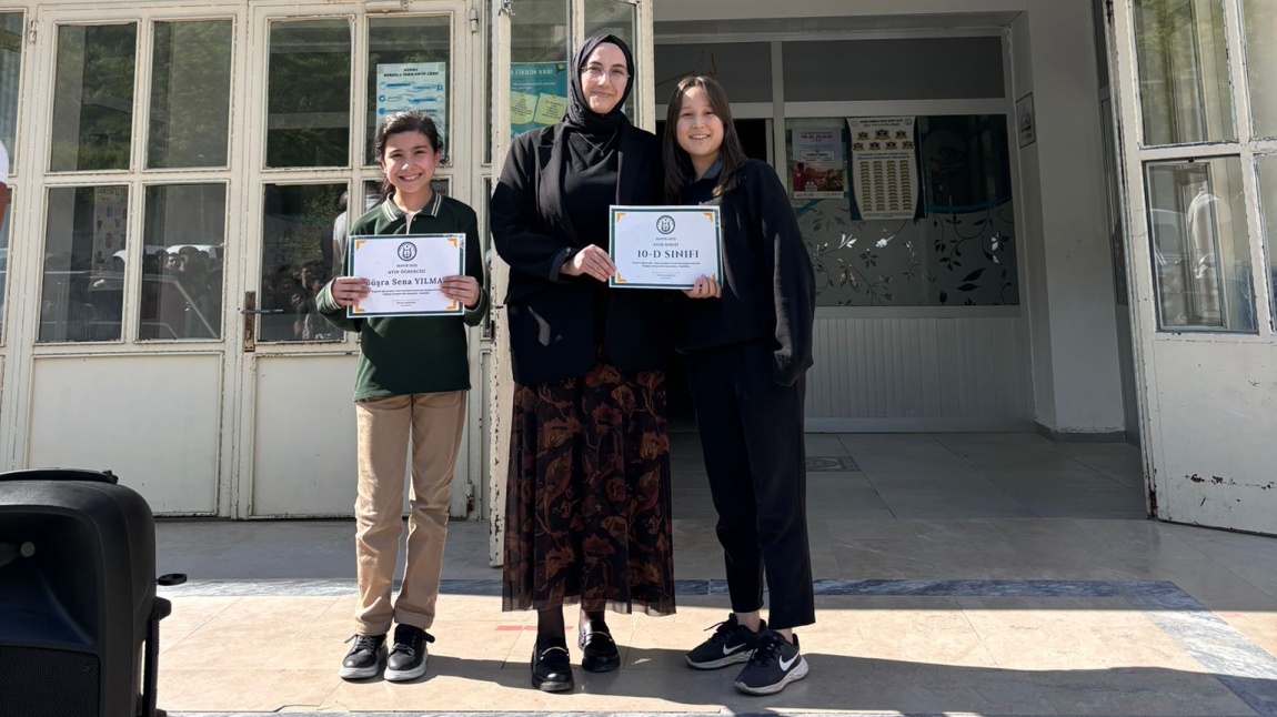 AYIN SINIFI VE AYIN ÖĞRENCİLERİ (MAYIS AYI)